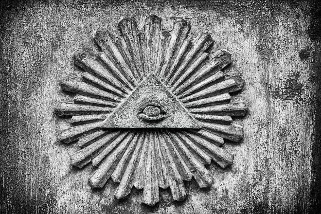 round cut out with a triangle
