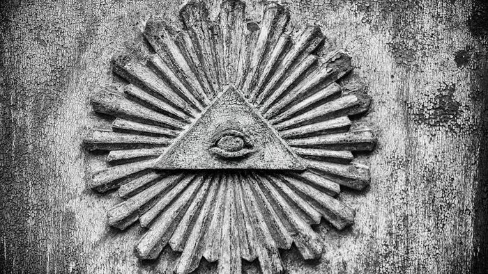 round cut out with a triangle