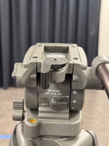 Tripod without the quick-release plate