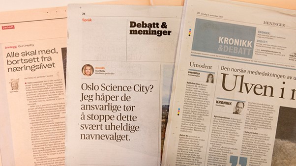 Bilde av tre aviser 