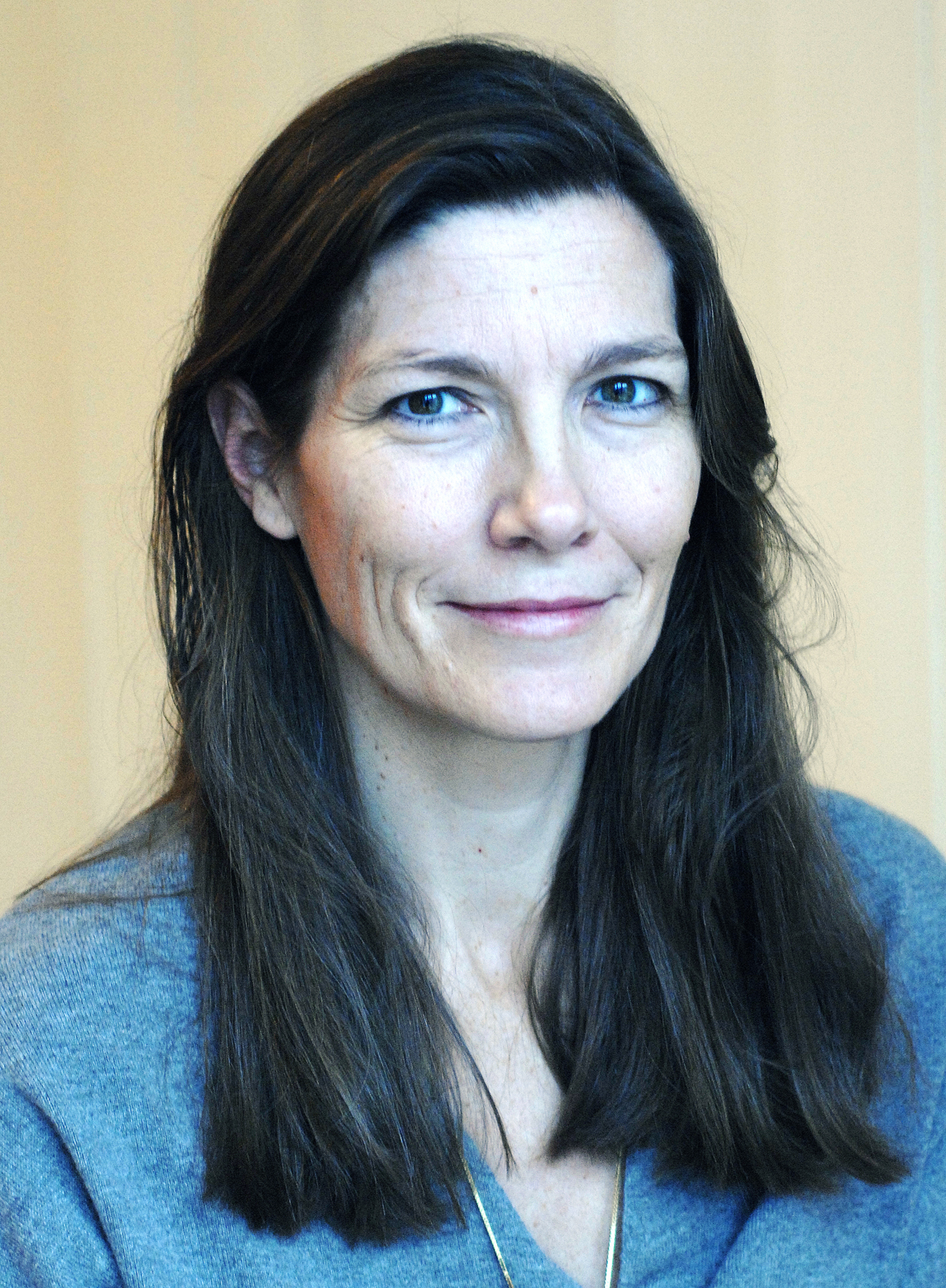 Profilbilde av professor Helene Sjursen.