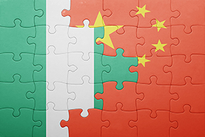 Flagg fra Nigeria og Kina