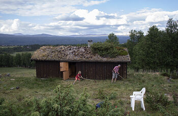 sky ,anlegg ,himmel ,bygning ,naturlig landskap.