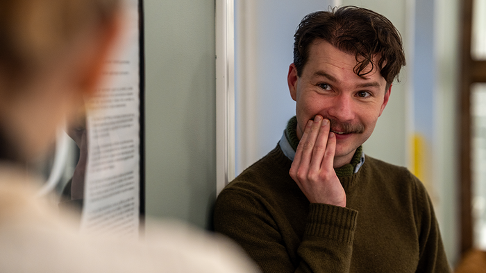 Portrett av Jonas Sundquist som har en bachelor i psykologi ved Universitetet i Oslo